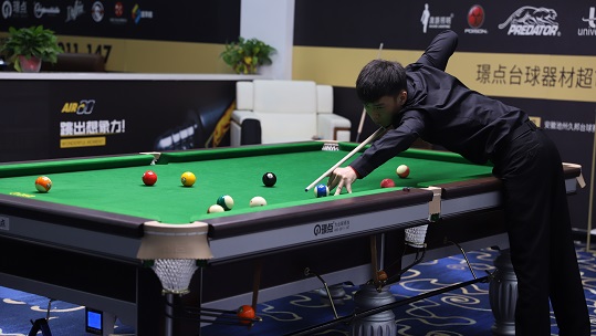 他的表现遭 他的表现遭