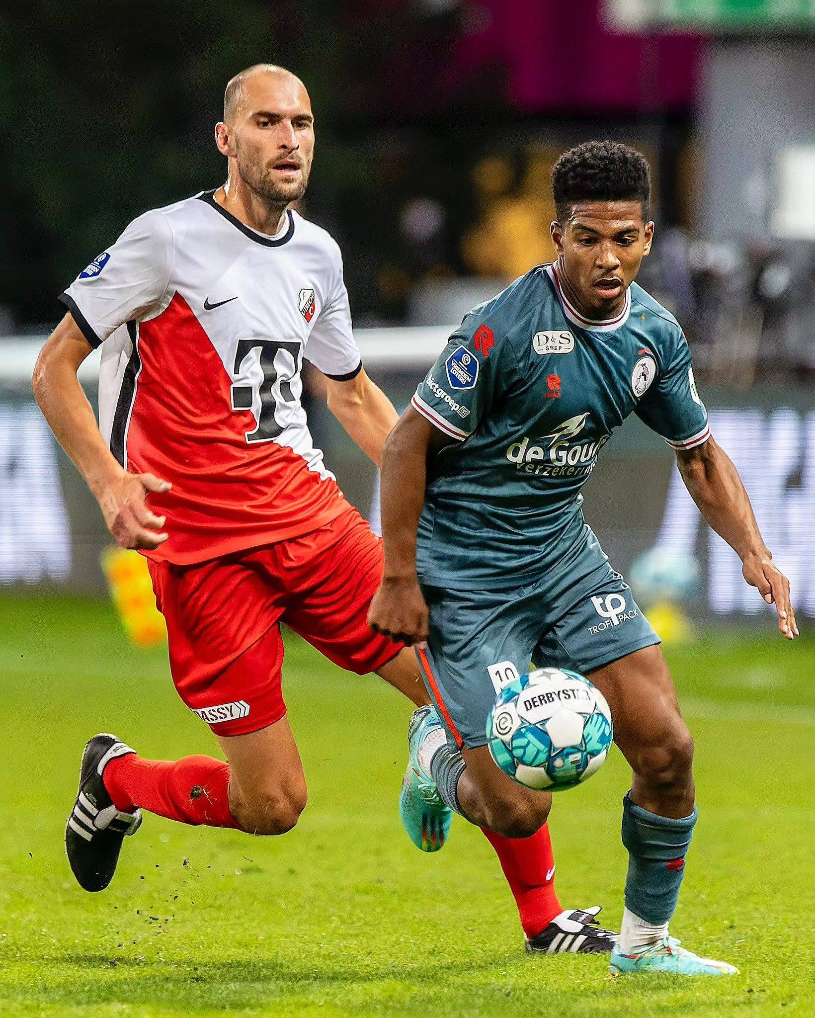 京控股的年 京控股的年